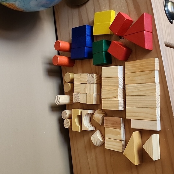 Melissa and Doug Wooden building blocks - Picture 2 of 9